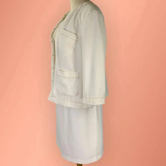 Focus on Suits Two Piece Blazer Suit Jacket Pencil Skirt Set Size 22W Ivory - Picture 2 of 16